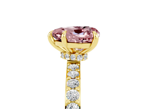 Yellow gold Heart Cut Morganite Solitaire Engagement Ring with Pavé Band and Four-Prong Setting_5