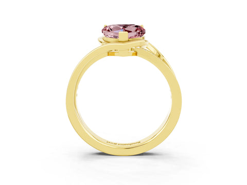 Yellow gold Heart Cut Morganite Solitaire Ring with Split Shank and Prong Setting_3
