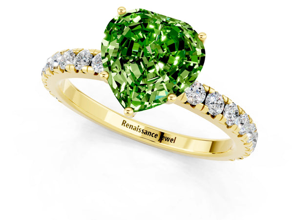 Yellow gold Heart Cut Peridot Pavé Solitaire Engagement Ring with Four-Prong Setting