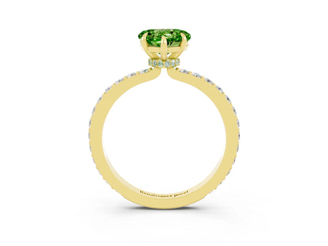 Yellow gold Heart Cut Peridot Solitaire Engagement Ring with Pavé Band and Four-Prong Setting_3