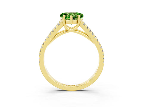 Yellow gold Heart Cut Peridot Solitaire Engagement Ring with Split Shank Pavé Band_3