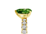 Yellow gold Heart Cut Peridot Solitaire Pavé Engagement Ring with Round Band and Prong Setting_71