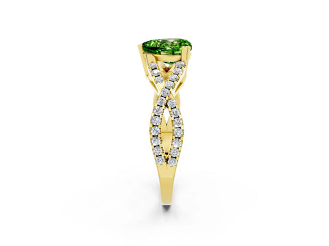 Yellow gold Heart Cut Peridot Solitaire Ring with Four-Prong Setting and Twisted Pavé Band_2