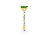 Yellow gold Heart Cut Peridot Solitaire with Side Stones on a Pavé Band and Four-Prong Setting_2