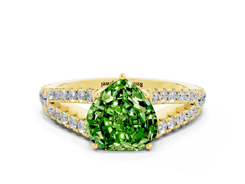 Yellow gold Heart Cut Peridot Split Shank Pavé Engagement Ring with Four-Prong Setting_24