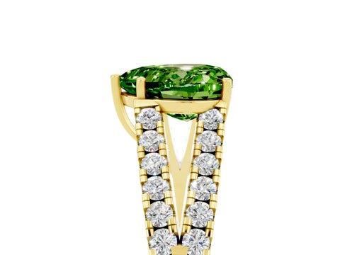 Yellow gold Heart Cut Peridot Split Shank Pavé Engagement Ring with Four-Prong Setting_29