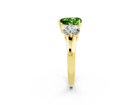 Yellow gold Heart Cut Peridot Three-Stone Ring with Prong Setting and Classic Band_2