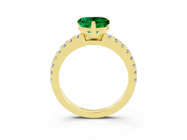 Yellow gold Heart Cut Solitaire Emerald with Pavé Band and Four-Prong Setting