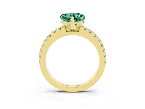 Yellow gold Heart Cut Solitaire Diamond with Pavé Band and Four-Prong Setting_3