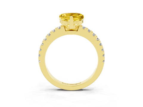 Yellow gold Heart Cut Solitaire Diamond with Pavé Band and Four-Prong Setting_3