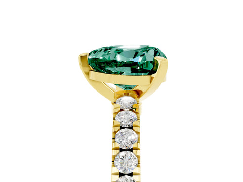 Yellow gold Heart Cut Solitaire Diamond with Pavé Band and Four-Prong Setting_5