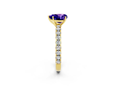 Yellow gold Heart Cut Tanzanite Pavé Solitaire Engagement Ring with Four-Prong Setting_14