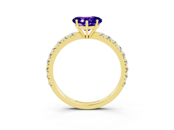 Yellow gold Heart Cut Tanzanite Pavé Solitaire Engagement Ring with Four-Prong Setting