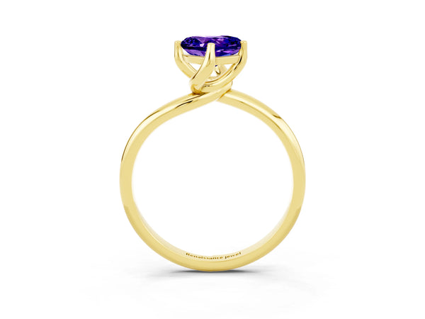 Yellow gold Heart Cut Tanzanite Solitaire Engagement Ring with Four-Prong Setting and Classic Band