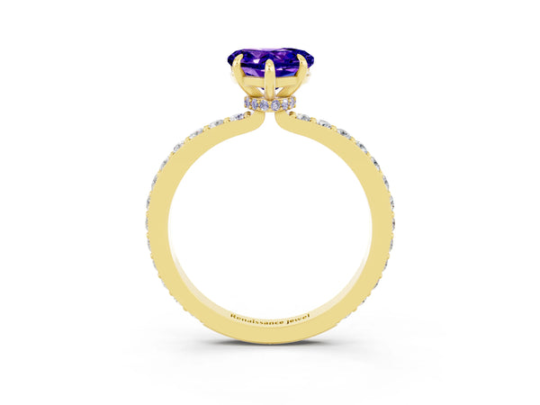 Yellow gold Heart Cut Tanzanite Solitaire Engagement Ring with Pavé Band and Four-Prong Setting