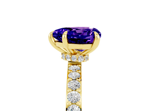 Yellow gold Heart Cut Tanzanite Solitaire Engagement Ring with Pavé Band and Four-Prong Setting_5