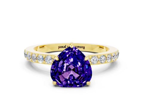 Yellow gold Heart Cut Tanzanite Solitaire Engagement Ring with Pavé Band and Four-Prong Setting