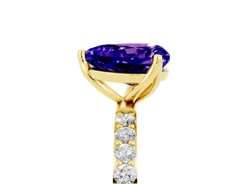 Yellow gold Heart Cut Tanzanite Solitaire Engagement Ring with Pavé Band and Prong Setting_5