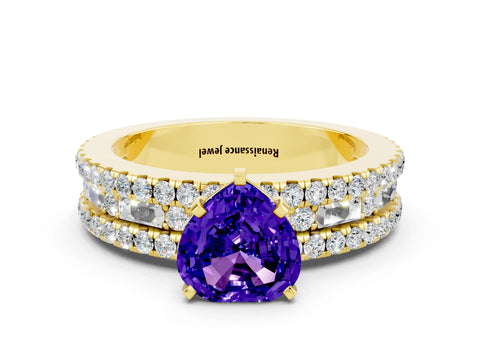 Yellow gold Heart Cut Tanzanite Solitaire Ring with Pavé and Channel Set Band