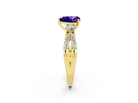 Yellow gold Heart Cut Tanzanite Three-Stone Ring with Pavé Split Shank and Four-Prong Setting_2