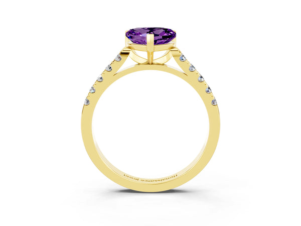 Yellow gold Heart Cut Amethyst Pavé Band Solitaire Ring with Prong Setting