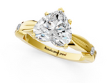 Yellow gold Heart Solitaire Diamond Twisted Band with Four-Prong Setting_48