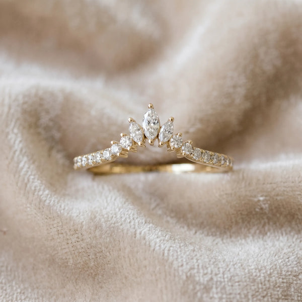 Yellow gold Marquise Cluster Diamond Pavé Band with Prong Setting