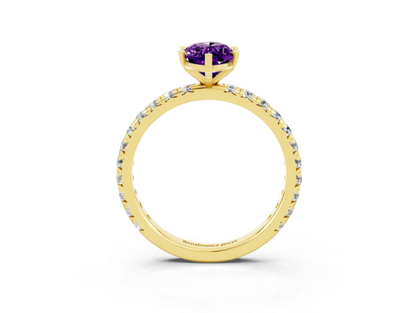Yellow gold Marquise Cut Amethyst Pavé Solitaire Ring with Round Band and Prong Setting