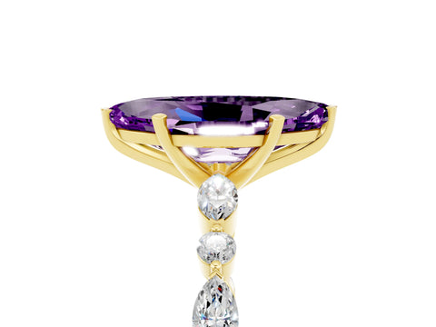Yellow gold Marquise Cut Amethyst Solitaire with Side Stones on a Pavé Band and Four-Prong Setting_5