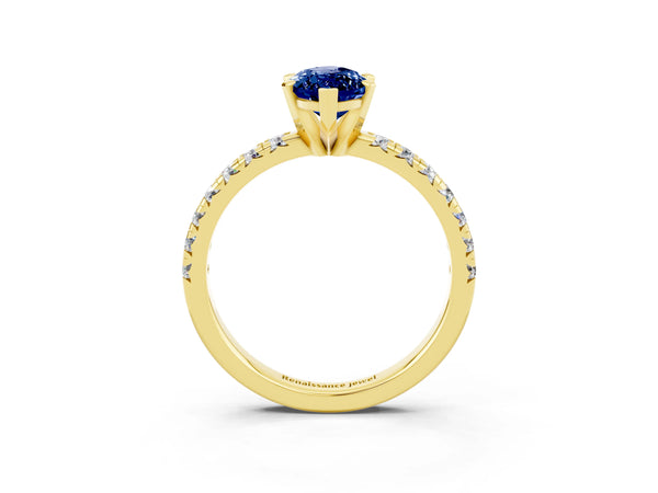 Yellow gold Marquise Cut Blue Sapphire Solitaire Pavé Engagement Ring with Round Band and Prong Setting