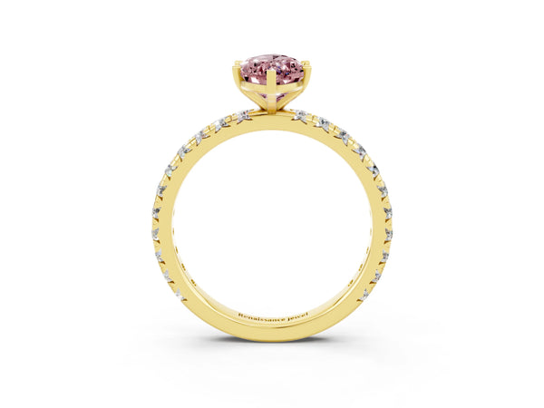 Yellow gold Marquise Cut Cut Diamond Pavé Band with Four-Prong Setting
