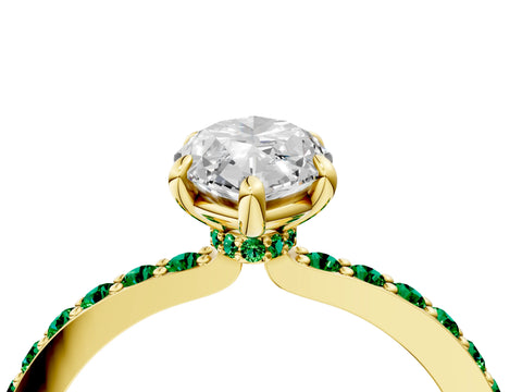 Yellow gold Marquise Cut Diamond Pavé Engagement Ring with Round with Emerald side stone Accents and Prong Setting_4