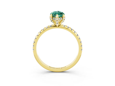Yellow gold Marquise Cut Diamond Solitaire Ring with Four-Prong Setting and Pavé Band_15