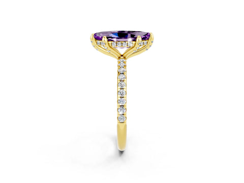 Yellow gold Marquise Cut Diamond Solitaire Ring with Four-Prong Setting and Pavé Band_2
