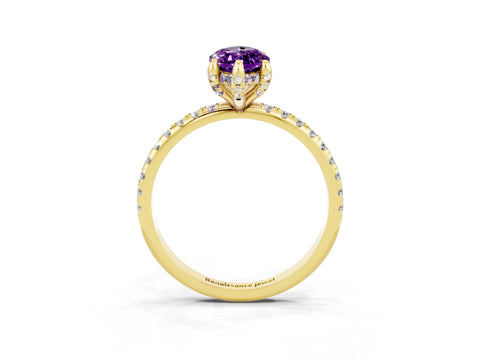Yellow gold Marquise Cut Diamond Solitaire Ring with Four-Prong Setting and Pavé Band_3