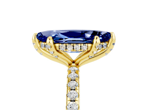 Yellow gold Marquise Cut Diamond Solitaire Ring with Four-Prong Setting and Pavé Band_5
