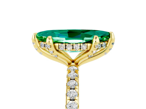 Yellow gold Marquise Cut Diamond Solitaire Ring with Four-Prong Setting and Pavé Band_5