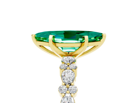 Yellow gold Marquise Cut Emerald Solitaire with Side Stones, Pave Band, Four-Prong Setting_41