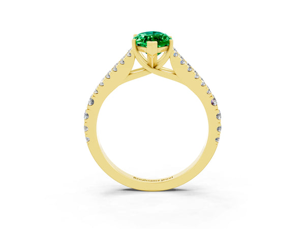 Yellow gold Marquise Cut Emerald Split Shank Pavé Engagement Ring with Four-Prong Setting