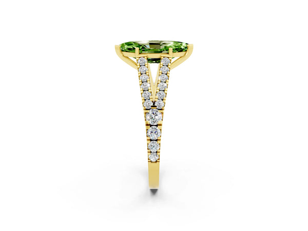Yellow gold Marquise Cut Peridot Split Shank Pavé Engagement Ring with Four-Prong Setting