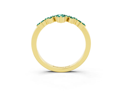 Yellow gold Marquise and Round Green Sapphire Chevron Band with Prong Setting_9
