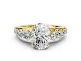 Yellow gold Oval Brilliant Diamond Pavé Band with Six-Prong Setting_3