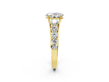 Yellow gold Oval Brilliant Diamond Pavé Band with Six-Prong Setting_5