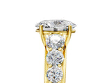 Yellow gold Oval Brilliant Diamond Pavé Band with Six-Prong Setting_8