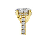 Yellow gold Oval Brilliant Diamond Solitaire with Pavé Band and Four-Prong Setting