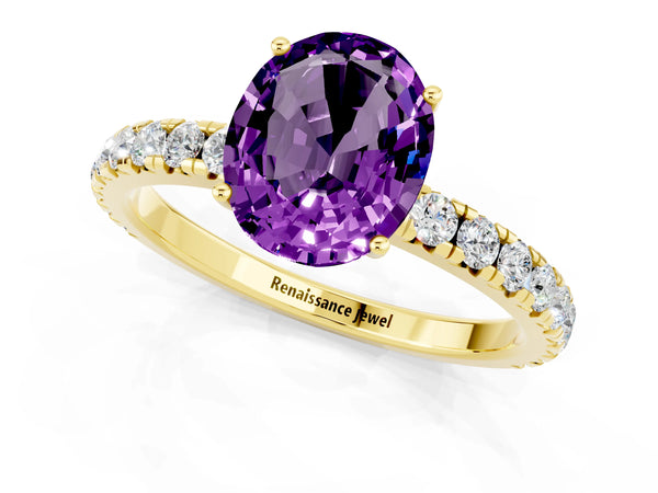 Yellow gold Oval Cut Amethyst Pavé Solitaire Engagement Ring with Four-Prong Setting