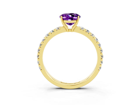 Yellow gold Oval Cut Amethyst Pavé Solitaire Engagement Ring with Four-Prong Setting_37