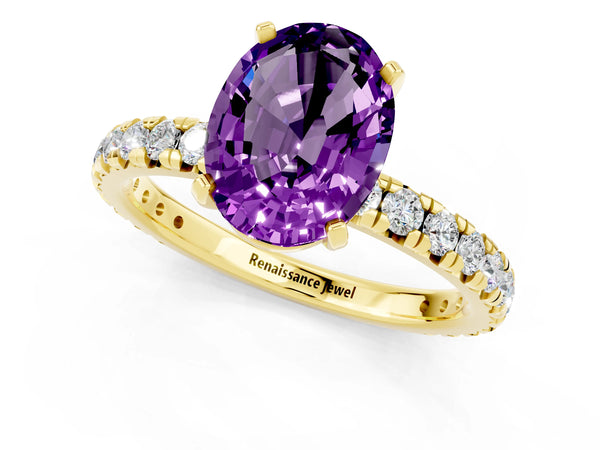 Yellow gold Oval Cut Amethyst Pavé Solitaire Ring with Round Band and Prong Setting