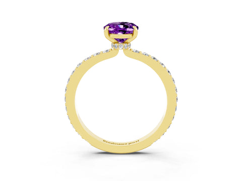 Yellow gold Oval Cut Amethyst Ring with Pavé Band and Four-Prong Setting_3