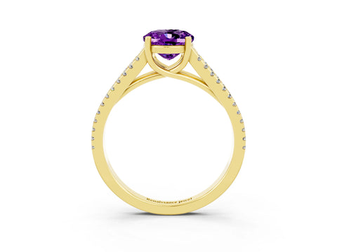 Yellow gold Oval Cut Amethyst Solitaire Engagement Ring with Split Shank Pavé Band_3